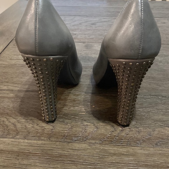 ROSEGOLD Grey Studded heel almond toe shoes | 38 1/2 / 8 1/2 - Picture 9 of 12